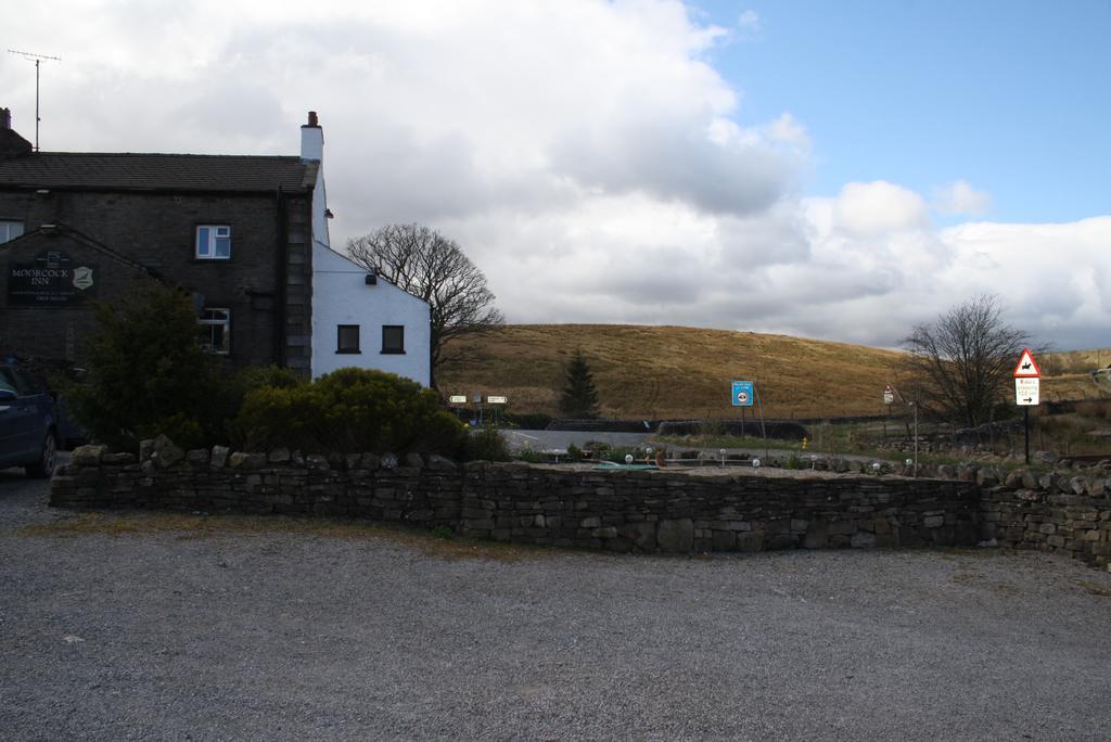 The Moorcock Inn Hawes Exterior photo