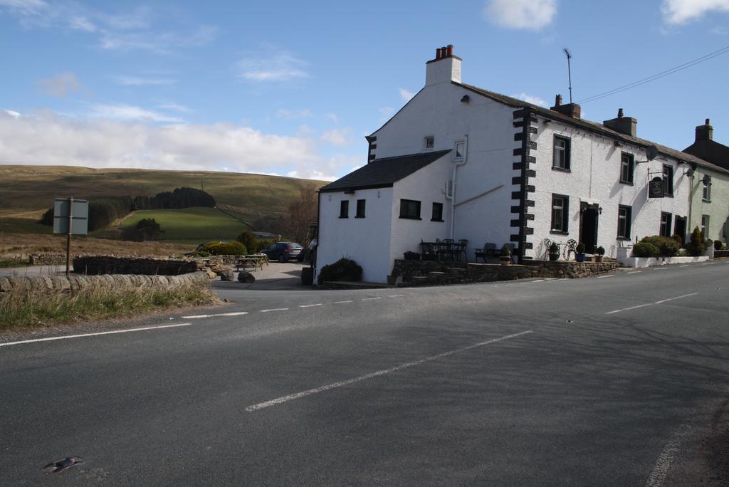 The Moorcock Inn Hawes Exterior photo